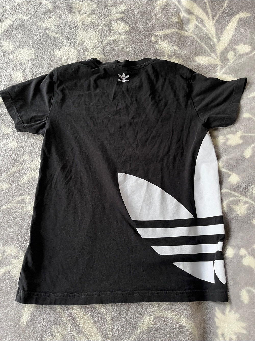 Must Have 4 PC Adidas LS hoodie , Joggers, Tee & Reebok tee Bundle Sz 10-12 - Picture 10 of 13